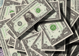 How to invest with dollar cost averaging (DCA)? 6 simple strategies