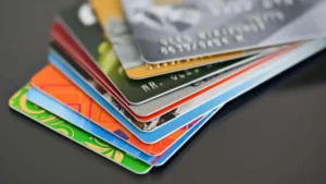 Changes to credit card products: when is upgrading or downgrading more advantageous?